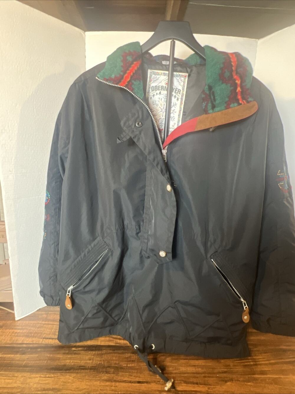 Obermeyer Black Embroidered Ski Thermolite Hooded Jacket Sz 8 Half Zip